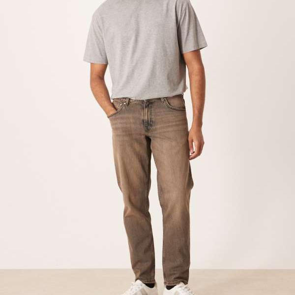 エイソス ASOS asos ASOS DESIGNのテーパードジーンズ（ウォッシュドブラック、ブラウンの色合い） パンツ ボトム メンズ 男性 インポートブランド 小さいサイズから大きいサイズまで