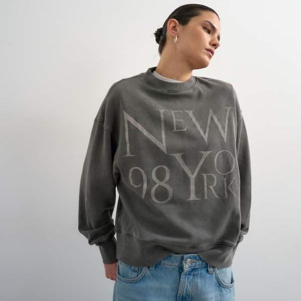 いの一番販売店 Topshop TOPSHOP いの一番販売店の伸び伸びするしたニューヨークグラフィックスウェットシャツ トップス レディース お上さん インポートブランド 小っちゃい大いさから馬鹿でかい大いさまで