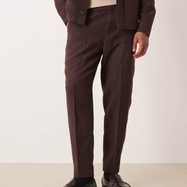 エイソス ASOS asos ASOS DESIGN コーディネイト テーパード トラウザーズ（ウール、ブラウン） パンツ ボトム メンズ 男性 インポートブランド 小さいサイズから大きいサイズまで