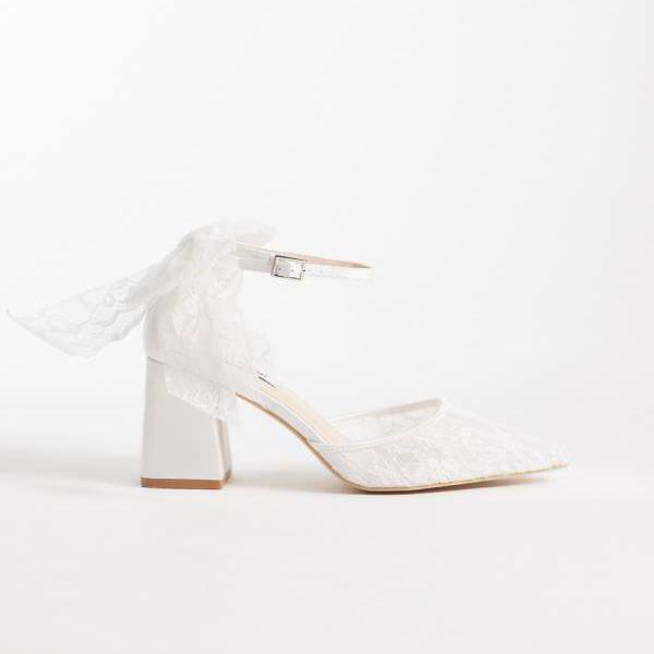 Be Mine BridalのReemaブロックヒールシューズ、リボンディテール付き、アイボリーレース 靴 レディース 女性 インポートブランド 小さいサイズから大きいサイズまで 13,727円