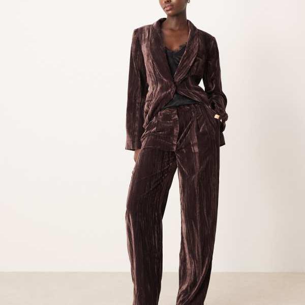 エイソス ASOS asos ASOS DESIGN テーラードベルベットハイウエストストレートレッグパンツ チョコレート ボトム レディース 女性 インポートブランド 小さいサイズから大きいサイズまで