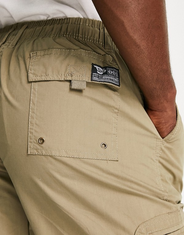 年間ランキング6年連続受賞 メンズ Cargo Reds ズボン パンツ Post Dreifing Is