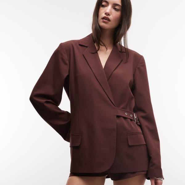 コリュージョン COLLUSION  collusion COLLUSION オーバーサイズバックルブレザー 黒茶色つやのセットアップ アウター レディース 成人女性 インポートブランド 弱められた大きさから馬鹿でかい大きさまで