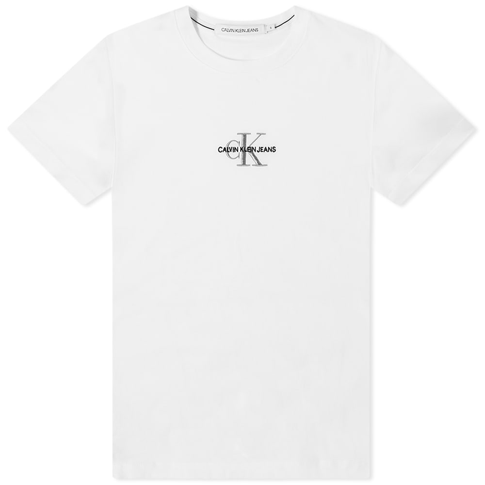 ブランド雑貨総合 カルバン クライン Calvin Klein カルヴァンクライン カルバンクラインの新しい象徴的なエッセンシャルtシャツ トップス メンズ 男性 インポートブランド 小さいサイズから大きいサイズまで Mi J30j Yaf