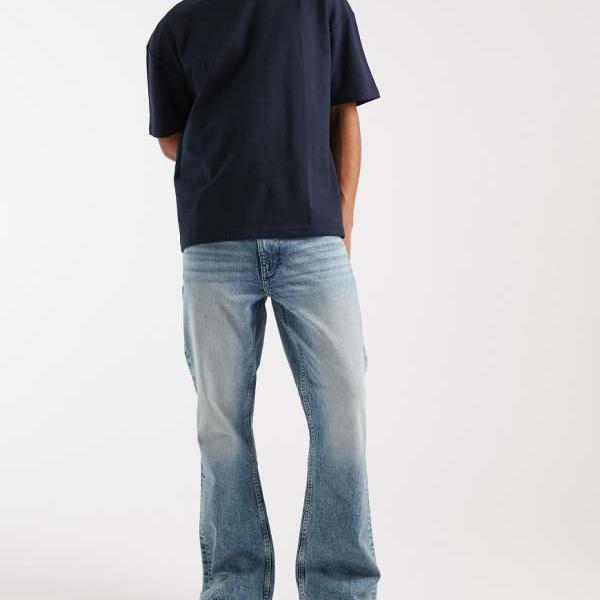 エイソス ASOS asos ASOS DESIGN フレアジーンズ（ライトウォッシュブルー） パンツ ボトム メンズ 男性 インポートブランド 小さいサイズから大きいサイズまで