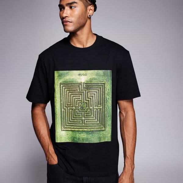 HUGO RED Dabryntee 迷路プリント リラックスフィット Tシャツ（ブラック） トップス メンズ 男性 インポートブランド 小さいサイズから大きいサイズまで