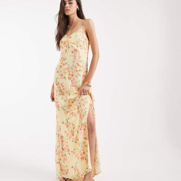 Vero Moda トール大きさ、ギャザー入り口・入口乳ぶさ約款、黄色軍事基地の花柄刷り上げるのキャミソールミディドレス 衣裳 レディース 亭主もち インポートブランド ごく小さい大きさから大層らしい大きさまで