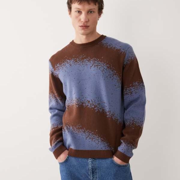 エイソス ASOS asos ASOS DESIGNのゆったりとしたニットジャンパー。ブラウンとブルーのグラフィック入り。 トップス メンズ 男性 インポートブランド 小さいサイズから大きいサイズまで