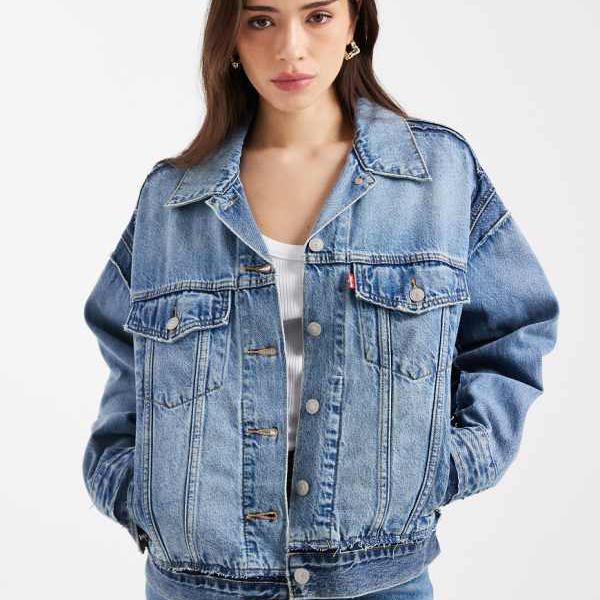 リーバイス Levi's リーバイスのブルーのデコンストラクテッドデニムジャケット アウター レディース 女性 インポートブランド 小さいサイズから大きいサイズまで