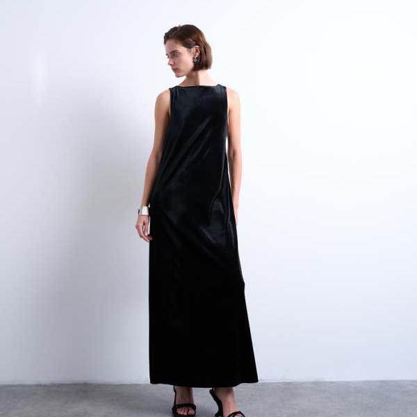 トップショップ Topshop TOPSHOP トップショップのハイネック、オープンバック、チャックオンベルベットのマキシドレス（ブラック） ワンピース レディース 女性 インポートブランド 小さいサイズから大きいサイズまで
