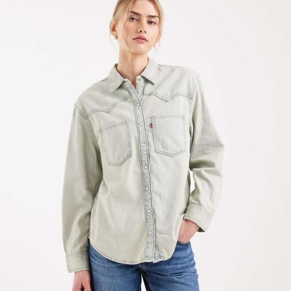 リーバイス Levi's リーバイスのテオドラウエスタンデニムシャツ（ライトヴィンテージウォッシュ） トップス レディース 女性 インポートブランド 小さいサイズから大きいサイズまで｜セレクトショップ　Diva　Closet