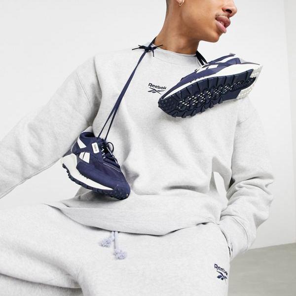 手数料安い リーボック Reebok Reebokclassicsのコーディネートスウェットシャツ ライトグレーの杢 トップス メンズ 男性 インポートブランド 小さいサイズから大きいサイズまで 人気ブランドを Iw Europeanit Inst Com