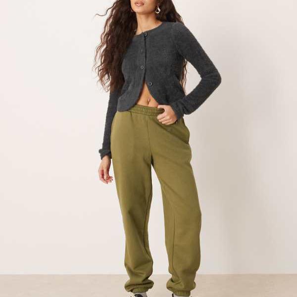 エイソス ASOS asos ASOS DESIGN 究極の折り返し付きブラッシュバックジョガー（カーキ） パンツ ボトム レディース 女性 インポートブランド 小さいサイズから大きいサイズまで
