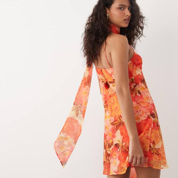 エイソス ASOS asos ASOS DESIGN キャミソールミニドレス（えり巻き付き添い人、オレンジ色の花柄） 衣装 レディース 成人女性 インポートブランド 弱められた大きさから馬鹿でかい大きさまで