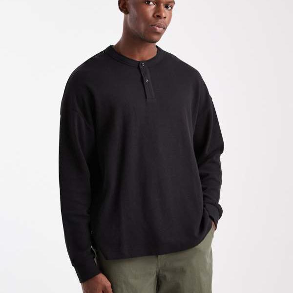 ジャックアンドジョーンズ Jack & Jones ジャック＆ジョーンズのオーバーサイズワッフルロングスリーブTシャツ（ヘンリーネック、ブラック） トップス メンズ 男性 インポートブランド 小さいサイズから大きいサイズまで