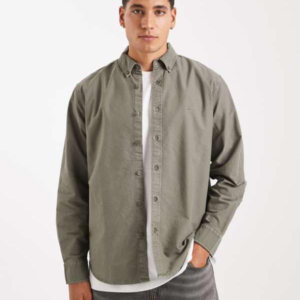 リーバイス Levi's リーバイスのオーセンティックなカーキ色の長袖シャツ トップス メンズ 男性 インポートブランド 小さいサイズから大きいサイズまで