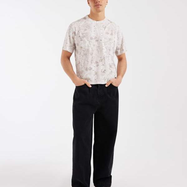 リーバイス Levi's リーバイスのバーチカモ柄ボックス型Tシャツ トップス メンズ 男性 インポートブランド 小さいサイズから大きいサイズまで