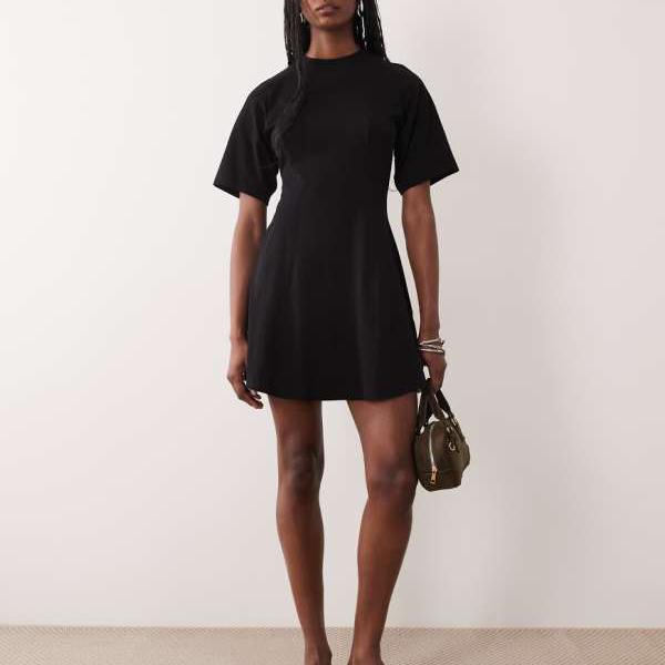 エイソス ASOS asos ASOS DESIGN ブラックのトールサイズ、ウエストを絞ったシームディテールのミニドレス ワンピース レディース 女性 インポートブランド 小さいサイズから大きいサイズまで