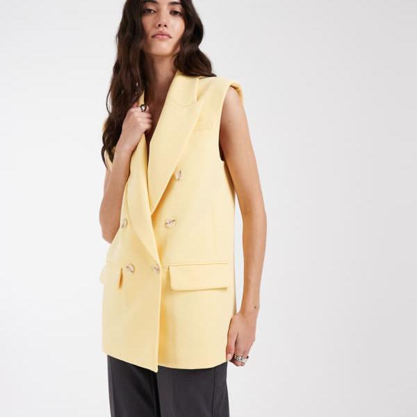 エイソス ASOS asos ASOS DESIGN バターミルクイエローのテーラードノースリーブダブルブレストパワーショルダーブレザー アウター レディース 成人女性 インポートブランド 弱められた大きさから馬鹿でかい大きさまで