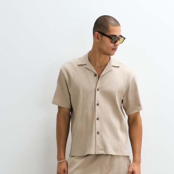 Selected ベージュのリブ編み半袖シャツ（コーディネート品） トップス メンズ 男性 インポートブランド 小さいサイズから大きいサイズまで｜セレクトショップ　Diva　Closet