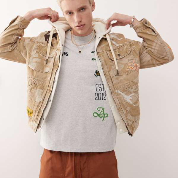 Aape エーエイプ　デニムジャケット カモフラージュフード付き　ベイプスタ Aape エーエイプ デニムジャケット カモフラージュフード付き