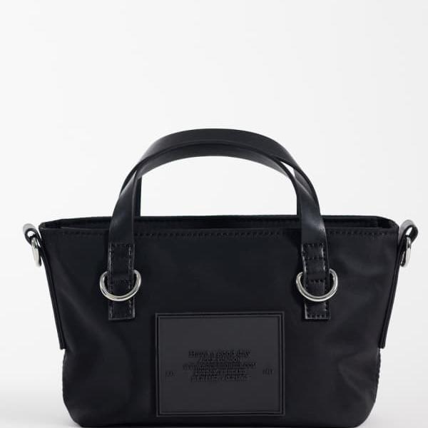 アクセサライズ Accessorize Accessorizeのミニナイロンクロスボディバッグ（ブラック） 鞄 レディース 女性 インポートブランド｜セレクトショップ　Diva　Closet