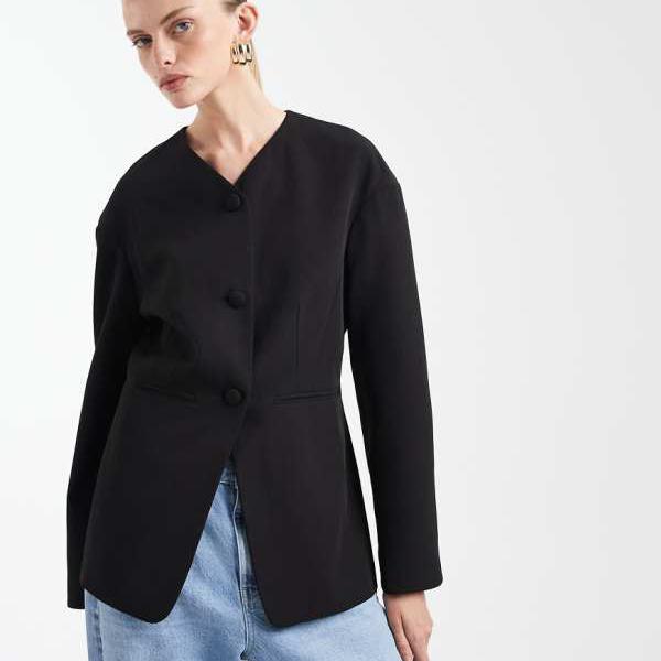 ミスセルフリッジ Miss Selfridge ミスセルフリッジのノーカラーシンチブレザー（ブラック） アウター レディース 女性 インポートブランド 小さいサイズから大きいサイズまで