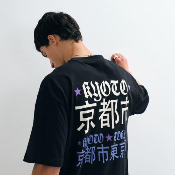 エイソス ASOS asos ASOS DESIGNの厚地の外套大きさプルオーバー。黒地に日本語の文字記号入り口・入口。 トップス メンズ 成人男性 インポートブランド たわい無い大きさから気が大きい大きさまで
