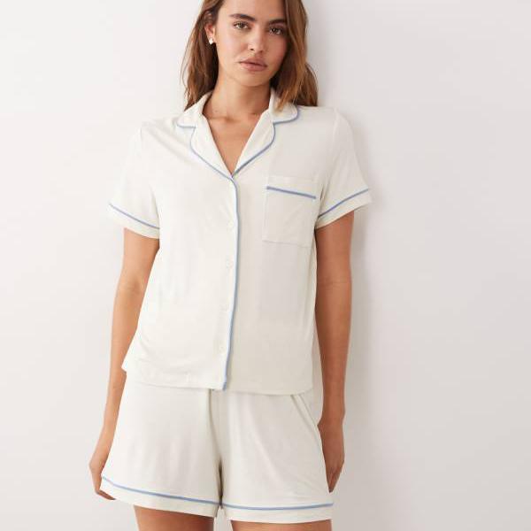エイソス ASOS asos ASOS DESIGNの超ホンブルグ帽な半袖プルオーバーと遊撃手パジャマの仕掛ける。象牙色地に青みの刈り込み入り口・入口。 御部屋着 レディース 成人女性 インポートブランド 弱められた大きさから馬鹿でかい大きさまで