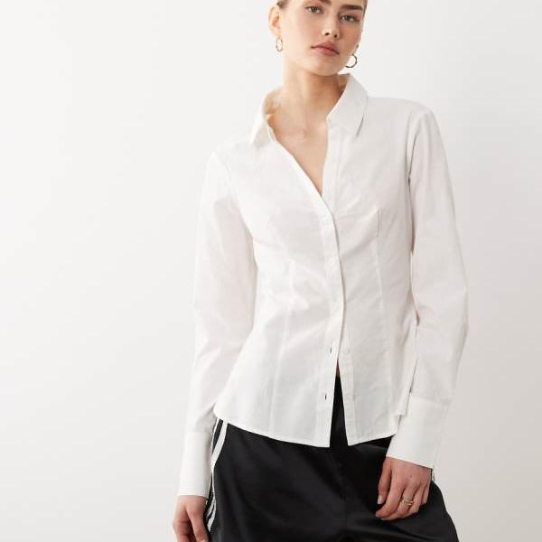 ミスセルフリッジ Miss Selfridge  ミス・セルフリッジの長袖相応うプルオーバー（白いこと） トップス レディース 御上さん インポートブランド 小っちゃい大きさから途轍も無い大きさまで