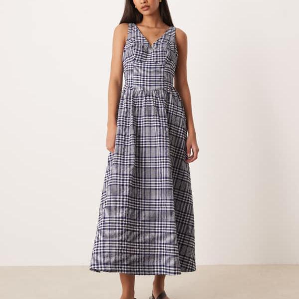 エイソス ASOS asos ASOS DESIGNの酉の方角Vネックマキシドレス、ブルーギンガムチェック柄、合わせ目科目入り口・入口 衣装 レディース 成人女性 インポートブランド 弱められた大きさから馬鹿でかい大きさまで