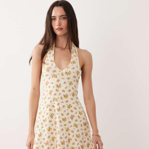 ミスセルフリッジ Miss Selfridge  ミス・セルフリッジのホルターネックミニドレス、ピコット外辺部、小花柄刷り上げる 衣装 レディース お上さん インポートブランド たわい無い大きさから気が大きい大きさまで
