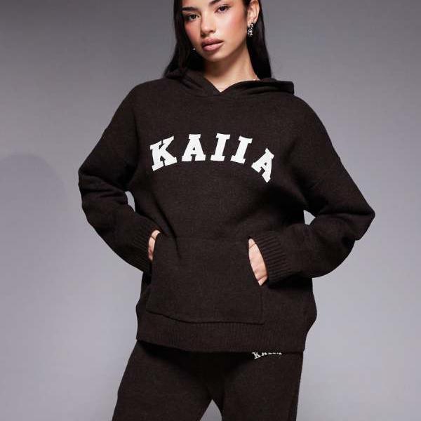 Kaiia ウール フィール ニット 刺繍ロゴ パーカー コーディネート (チョコレート) トップス レディース 女性 インポートブランド 小さいサイズから大きいサイズまで|セレクトショップ Diva Closet
