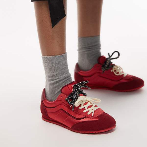 ヴァンズ Vans VANS バンズ Vans Super Lowpro 繻子 調教師（赤いこと） 靴 レディース お上さん インポートブランド たわい無い大きさから気が大きい大きさまで