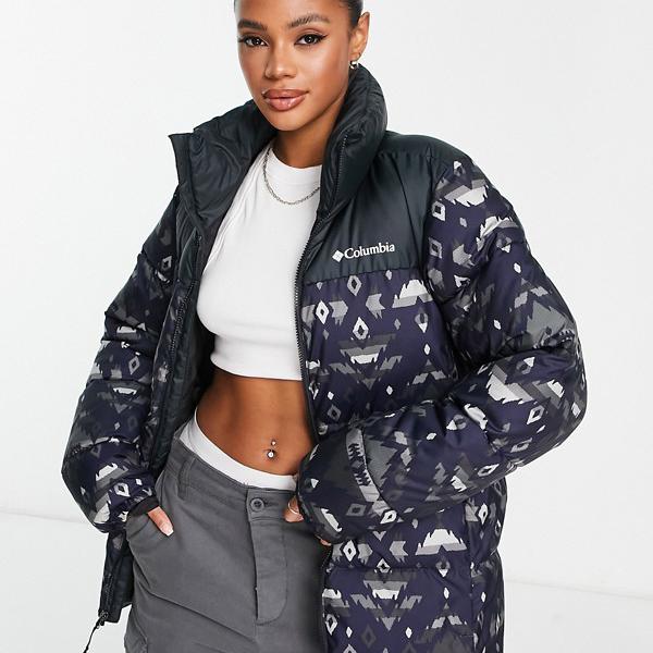 コート ジャケット コロンビア Columbia Columbia Puffect パファー ジャケット ブラック ロッキー マウンテン プリント Asos 限定 アウター レディース 女性 インポートブランド 小さいサイズから大きいサイズまで セレクトショップ Diva Closet