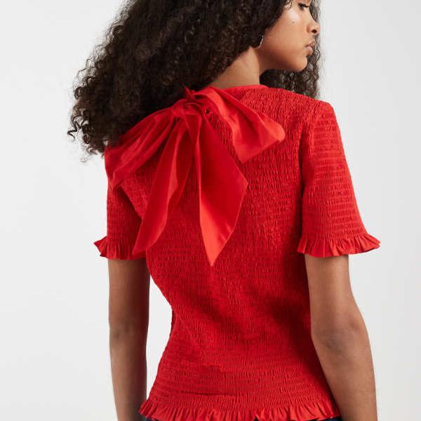 エイソス ASOS asos ASOS DESIGN シャーリングリボンディテール付き添い人半袖トップス（赤いこと） ズボン下 下つ方  レディース 成人女性 インポートブランド 弱められた大きさから馬鹿でかい大きさまで