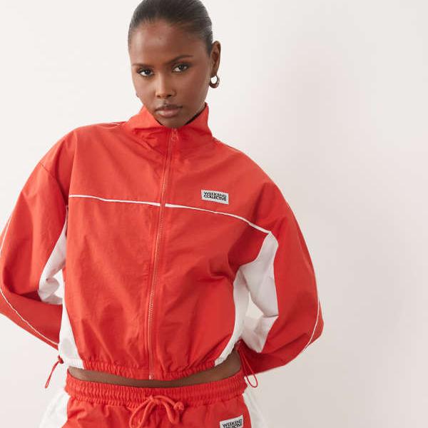 Weekend Collectiveのセットアップトラックジャケット(赤とクリーム色) アウター レディース 女性 インポートブランド 小さいサイズから大きいサイズまで|セレクトショップ Diva Closet