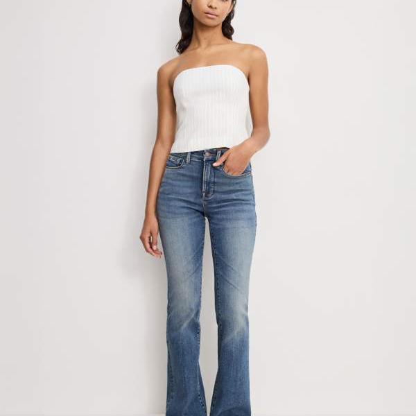 グッドアメリカンのスタンダードブーツカットジーンズ（ミッドウォッシュブルー） パンツ ボトム レディース 女性 インポートブランド 小さいサイズから大きいサイズまで