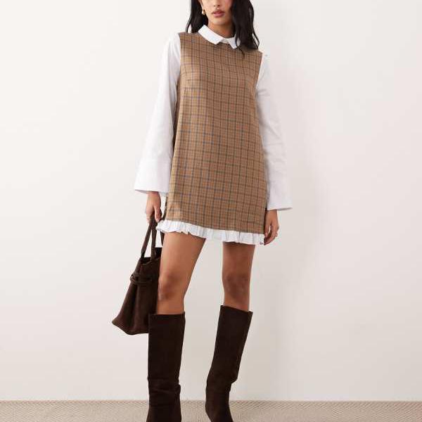 エイソス ASOS asos ASOS DESIGNのチェック柄ミニシャツドレス。裾にコントラストのあるフリル付き。 ワンピース レディース 女性 インポートブランド 小さいサイズから大きいサイズまで