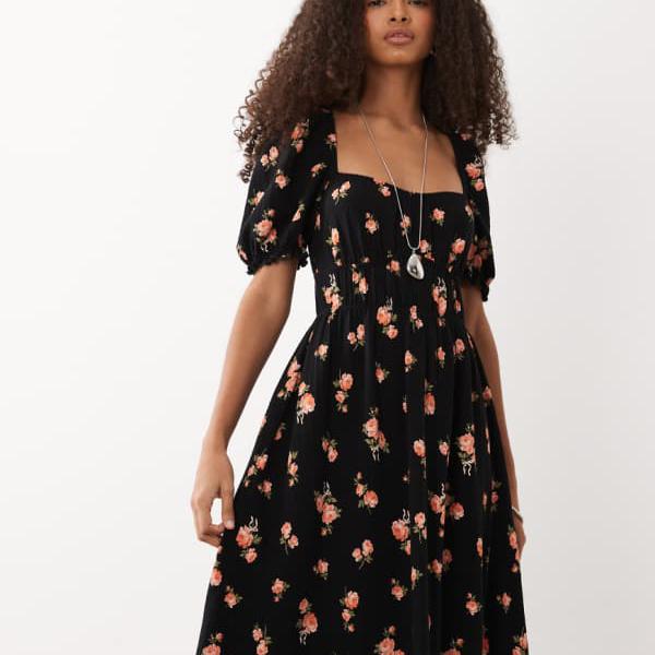 ミスセルフリッジ Miss Selfridge  ミス・セルフリッジのシアサッカー原材料のパフスリーブ・ミルクメイドマキシドレス（ダークフローラルプリント） 衣装 レディース 成人女性 インポートブランド 弱められた大きさから馬鹿でかい大きさまで