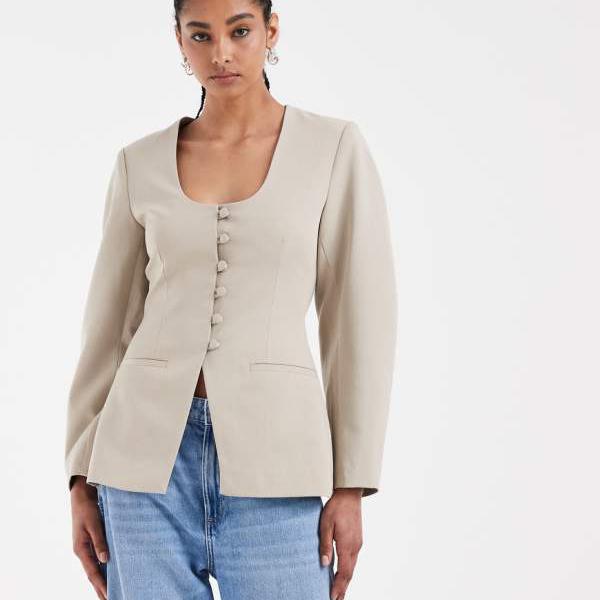 エイソス ASOS asos ASOS DESIGN ディープスクープネックラインシンチブレザー アウター レディース 女性 インポートブランド 小さいサイズから大きいサイズまで｜セレクトショップ　Diva　Closet 22,422円