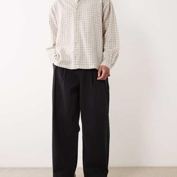 エイソス ASOS asos ASOS DESIGN プリーツ入りブラックバレルパンツ パンツ ボトム メンズ 男性 インポートブランド 小さいサイズから大きいサイズまで