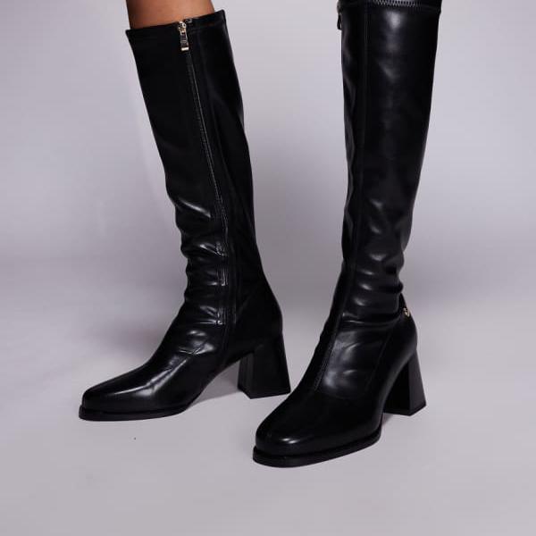 Simmi London Cole ワイドフィット ブロックヒール ニーブーツ（ブラック） 靴 レディース 女性 インポートブランド 小さいサイズから大きいサイズまで 16,193円