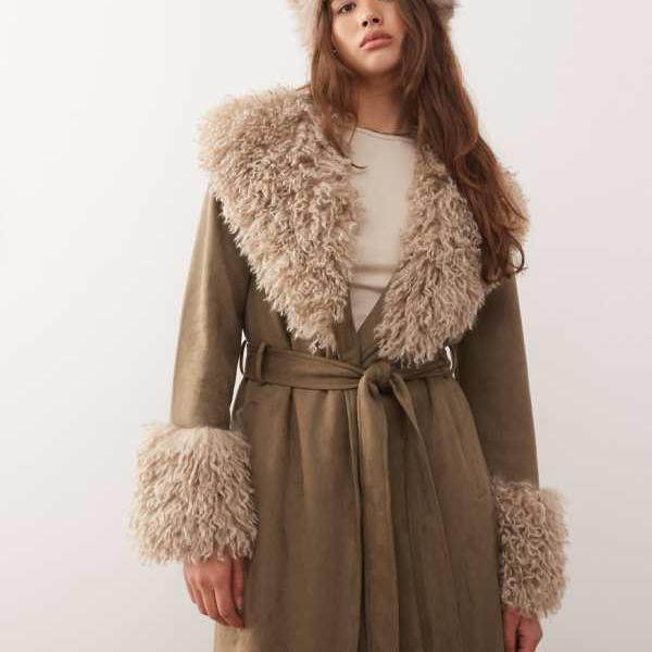 クラス・ロベルトカバリ　ファーコート　ロングコート　ネイビー×ブラック　IT42 クラス・ロベルトカバリ ファーコート ロングコート ネイビー×ブラック