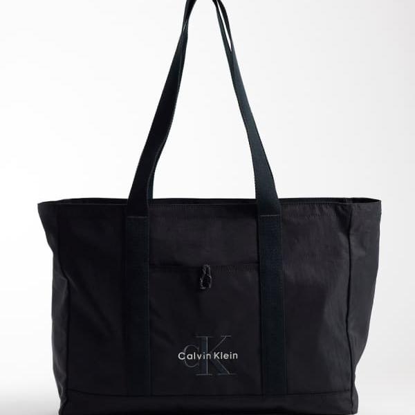 カルバンクライン Calvin Klein カルバン・クラインのロゴ入りトートバッグ(ブラック) バック メンズ 男性 インポートブランド|セレクトショップ Diva Closet