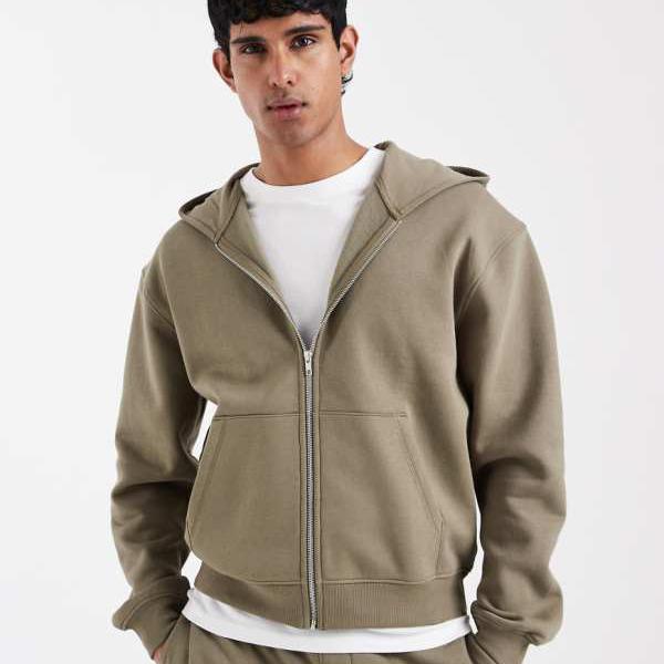 エイソス ASOS asos ASOS DESIGN エッセンシャルズ ボクシー リラックス ジップスルー フーディー カーキ トップス メンズ 男性 インポートブランド 小さいサイズから大きいサイズまで