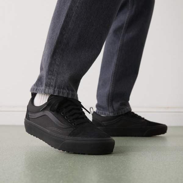 ヴァンズ Vans VANS バンズ Vans MTE Old Skool 断熱スニーカー（トリプルブラック） 靴 レディース 女性 インポートブランド 小さいサイズから大きいサイズまで
