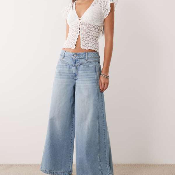 エイソス ASOS asos ASOS DESIGNのアンクル丈ワイドレッグジーンズ（フロントポケット付き、ライトウォッシュ） ボトム パンツ レディース 女性 インポートブランド 小さいサイズから大きいサイズまで｜セレクトショップ　Diva　Closet