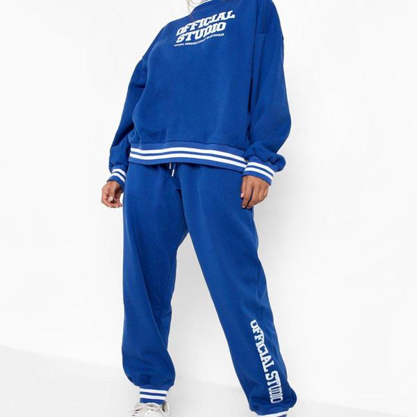boohoo(ブーフー)BOOHOO 公式スタジオバーシティセータートラックスーツ セットアップ 上下 レディース 女性 インポートブランド 小さいサイズから大きいサイズまで 20代 30代 40代 プレゼント 誕生日