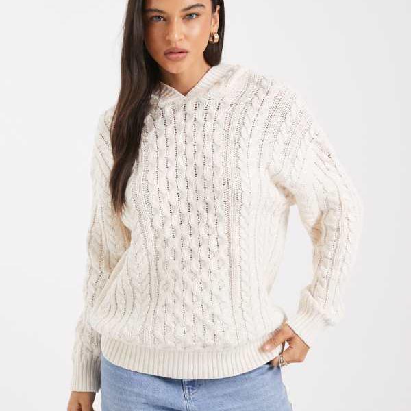 Cotton Onのオーバーサイズケーブルニットフーディー（ポーセリンカラー） トップス レディース 女性 インポートブランド 小さいサイズから大きいサイズまで｜セレクトショップ　Diva　Closet